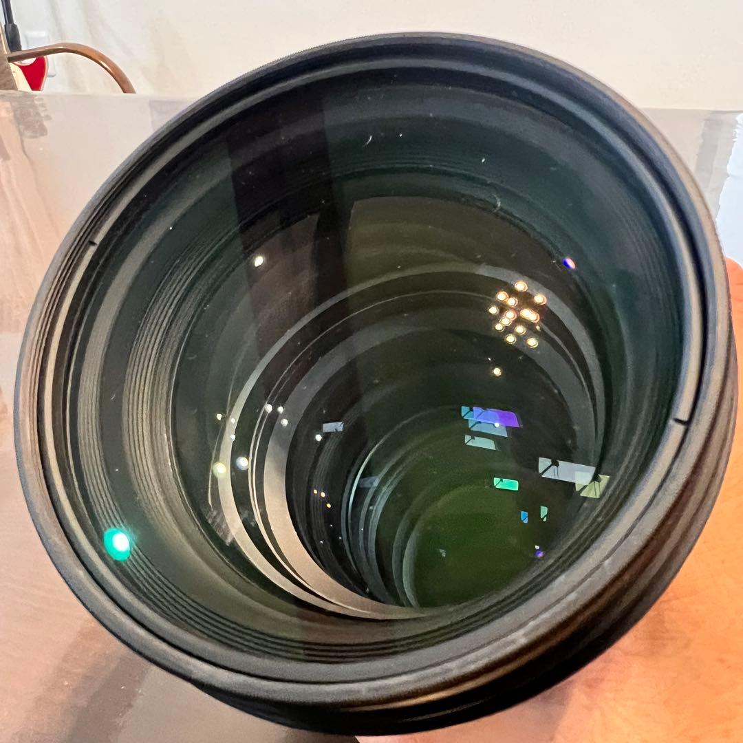 シグマ　105㎜　F1.4 DG HSM 三脚座欠品　(ニコンFマウント)