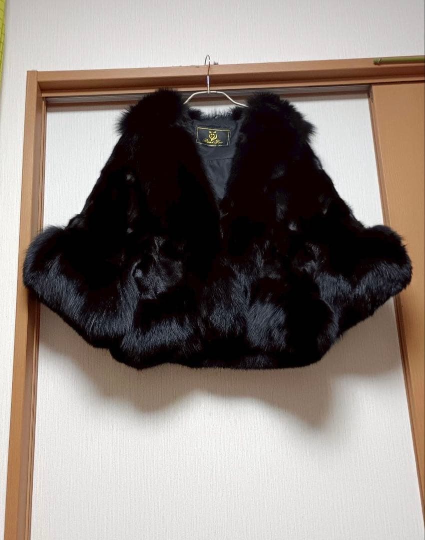 ブラックファーポンチョ