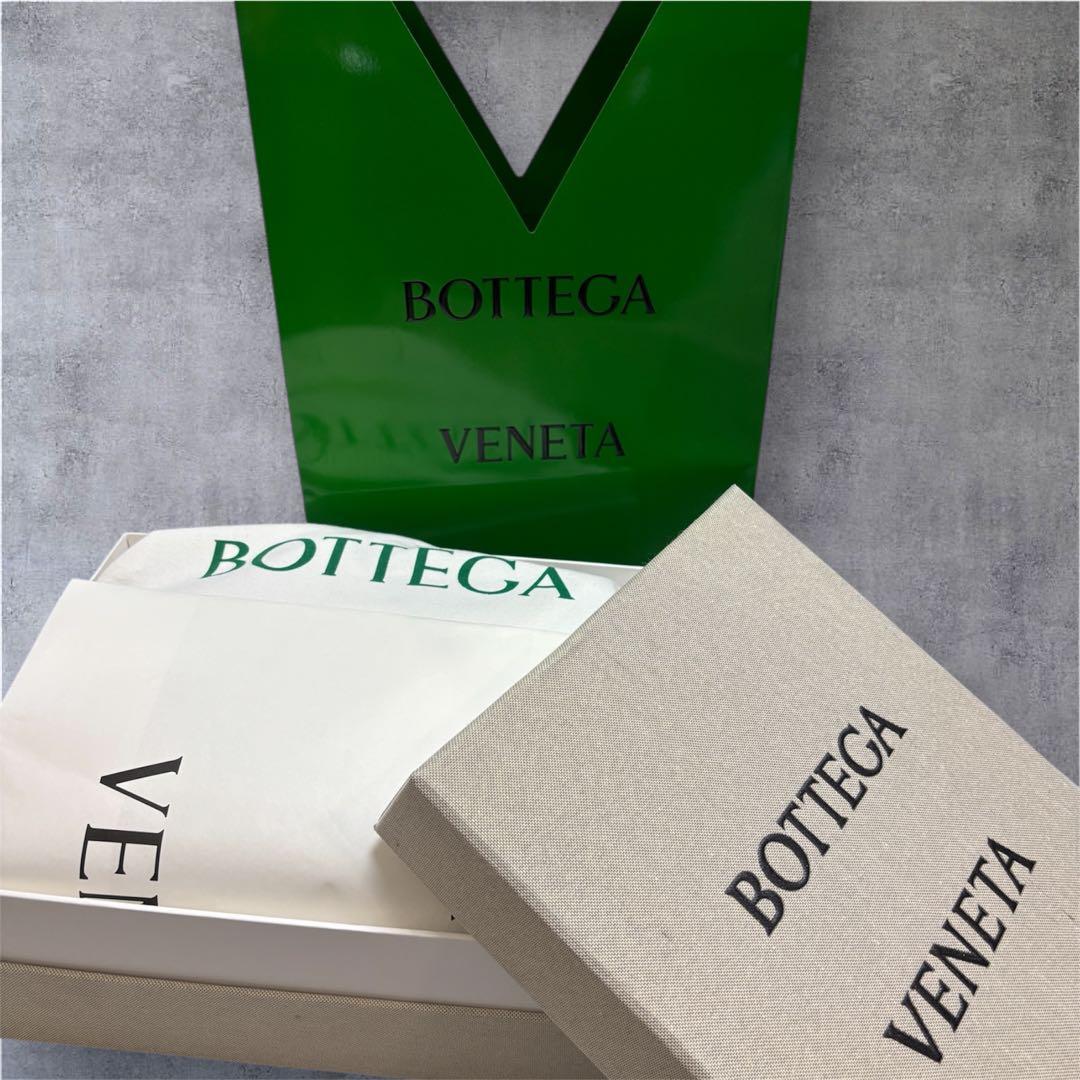 BOTTEGA VENETA/ボッテガ/ショルダーバッグ/パデッド/カセット