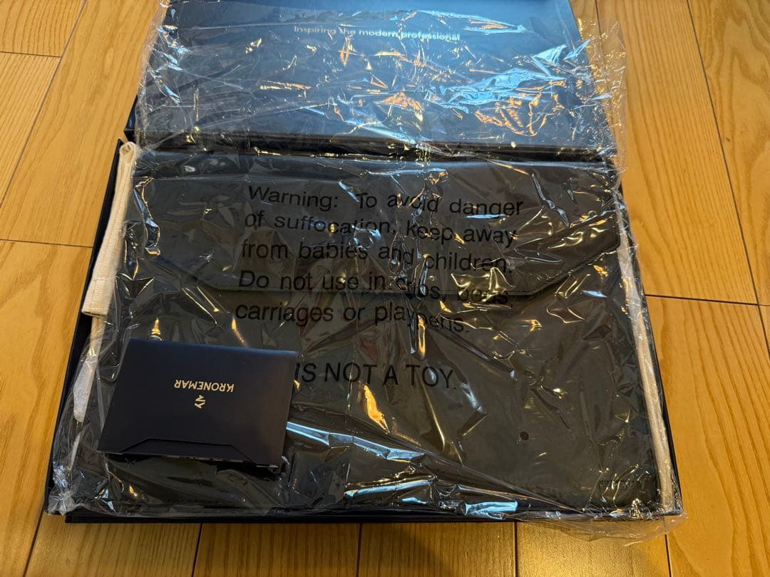 Kronemar 14インチ 本革 ノートパソコンケース MacBook Pro