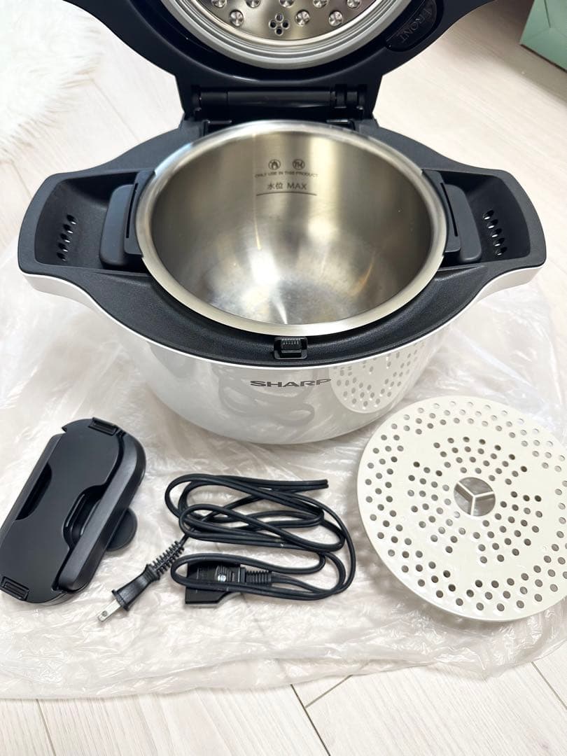 【新品未使用】水なし自動調理鍋 SHARP