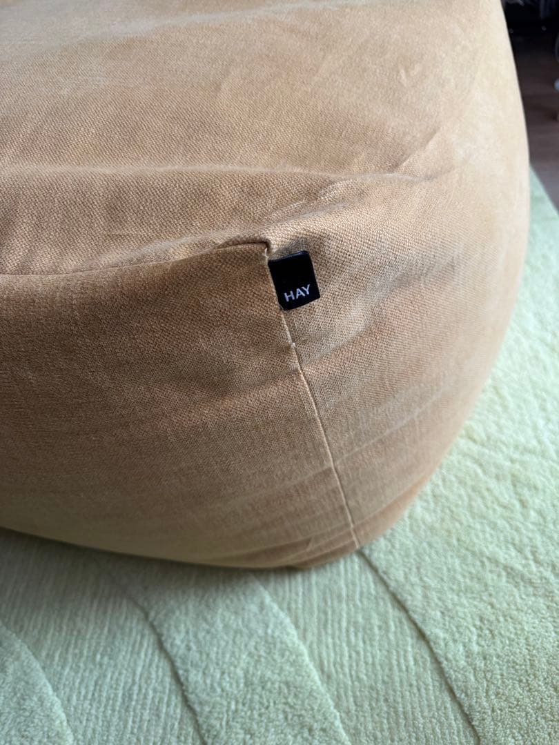 HAY POUF マスタード