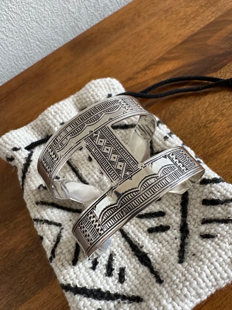 Adawat'n Tuareg アダワットゥン トゥアレグ バングル Ｈ型