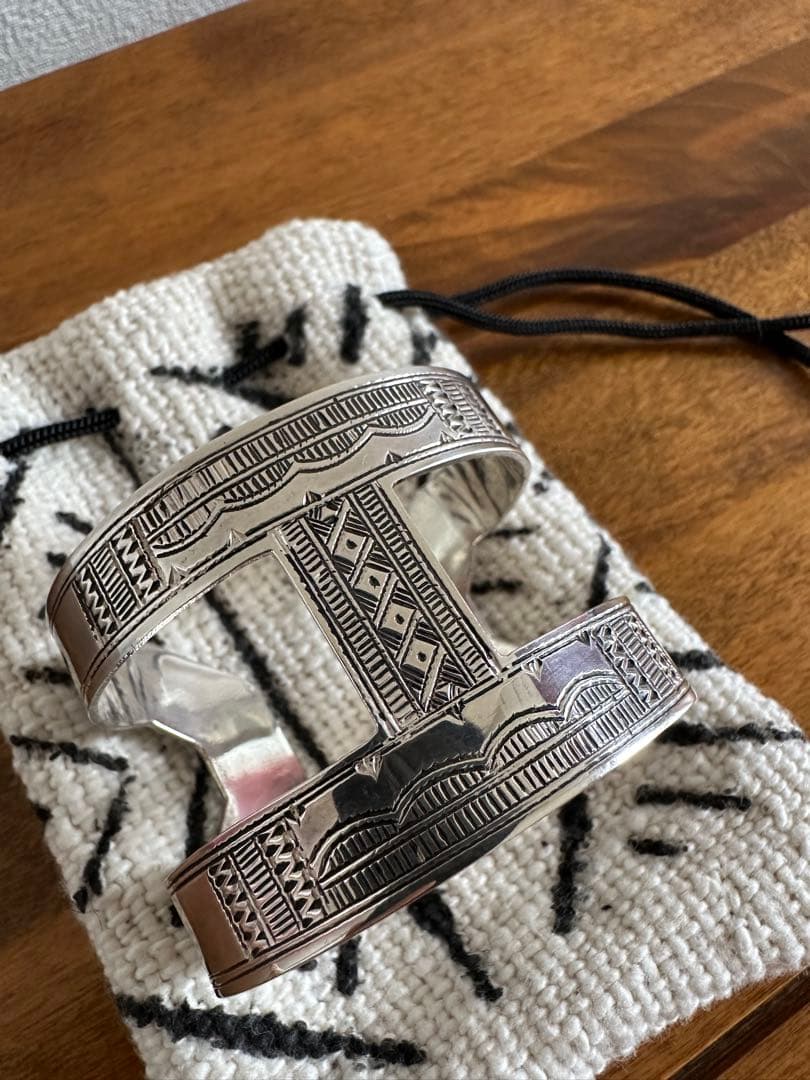 Adawat'n Tuareg アダワットゥン トゥアレグ バングル Ｈ型