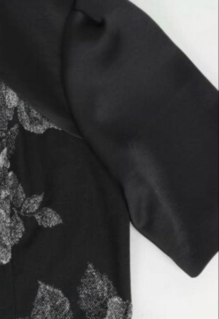 resil×足利 ゴブラン織りワンピース　黒　花柄　新品未使用　ヤマダヤ