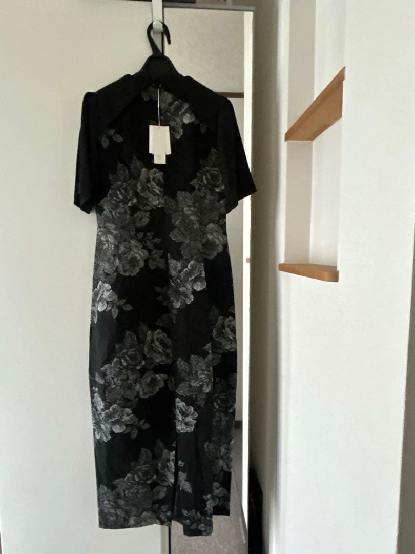 resil×足利 ゴブラン織りワンピース　黒　花柄　新品未使用　ヤマダヤ