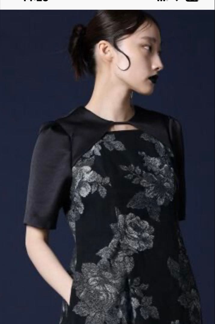 resil×足利 ゴブラン織りワンピース　黒　花柄　新品未使用　ヤマダヤ