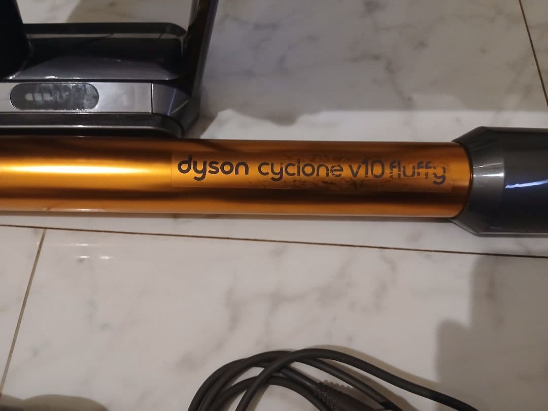 Dyson V10 SV12 本体＋ソフトローラーヘッド 付属品多数