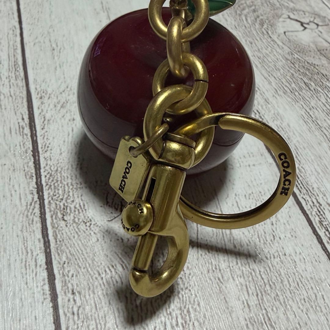 【専用】COACH コーチ スモール アップル バッグチャーム キーホルダー