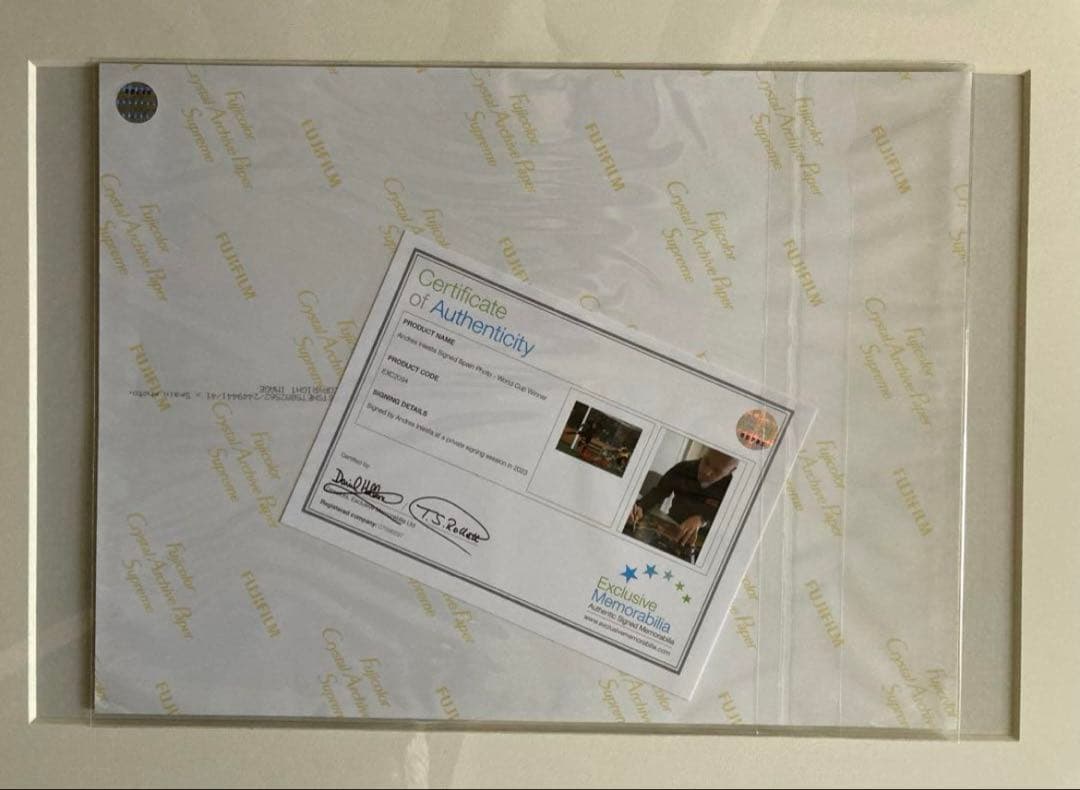 パ*ー様 【証明書付】訳あり イニエスタ直筆サイン スペイン A3サイズ相当