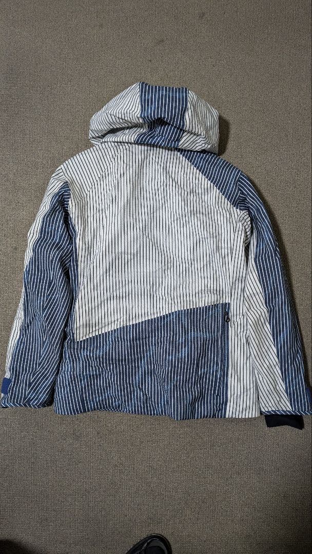 2023-2024年ONYONEスキーウェア（ジャケット・パンツ）セット