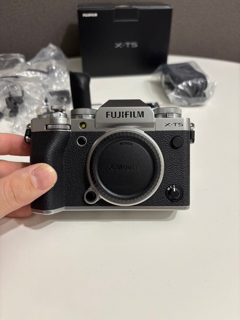 【美品】 FUJIFILM X-T5