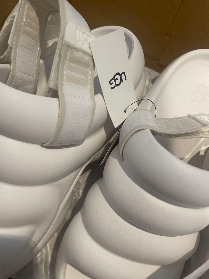 ugg アグ　aww yeah アーイヤー　24cm