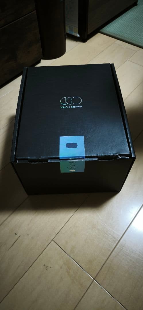 Valve index ヘッドセットとコントローラー、ベースステーションのセット