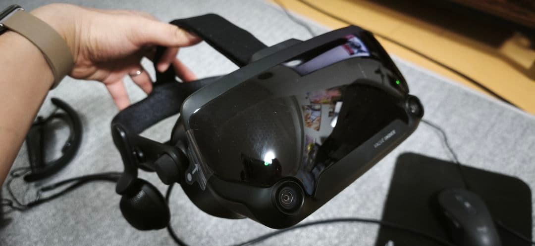 Valve index ヘッドセットとコントローラー、ベースステーションのセット