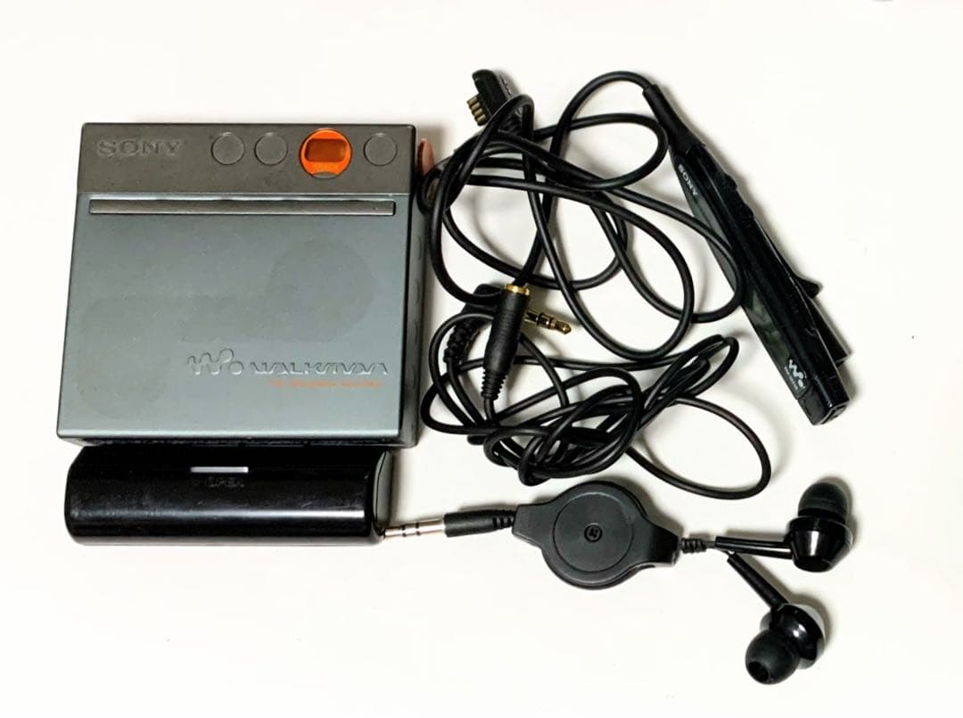SONY ソニー MD ウォークマン MZ-E800 リモコン 乾電池ケース付