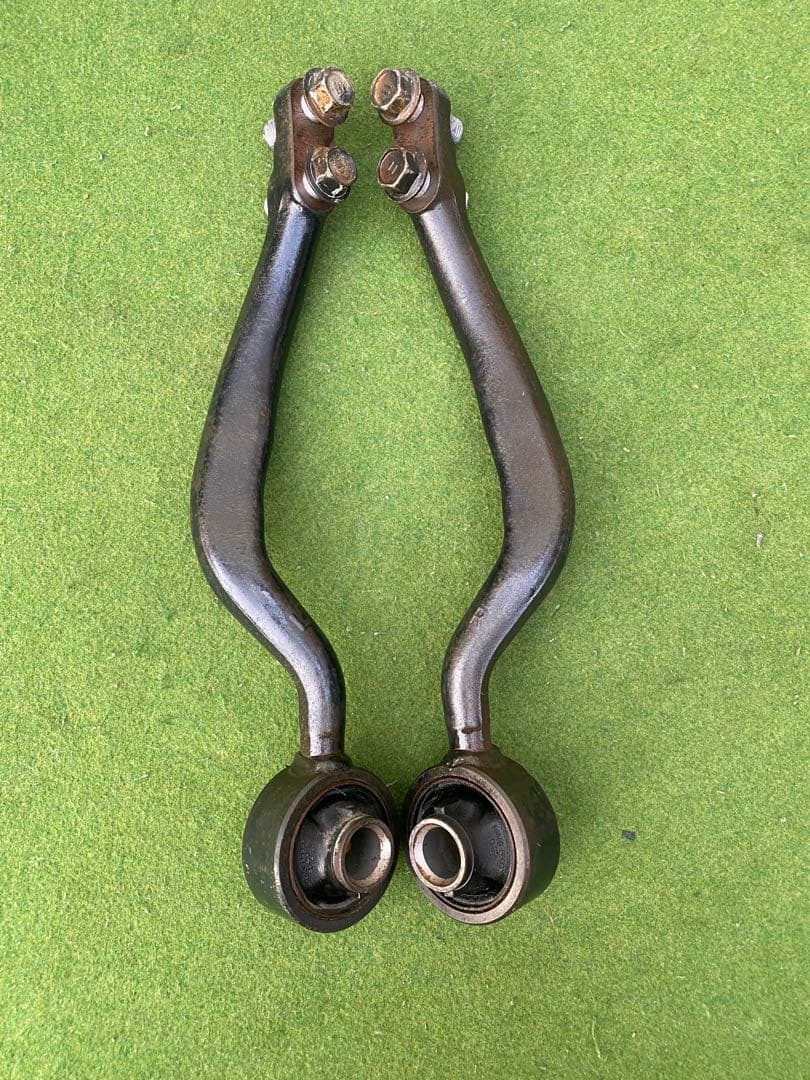 トヨタ　17クラウンJZS171 アスリートV ターボ　 純正　テンションロッド