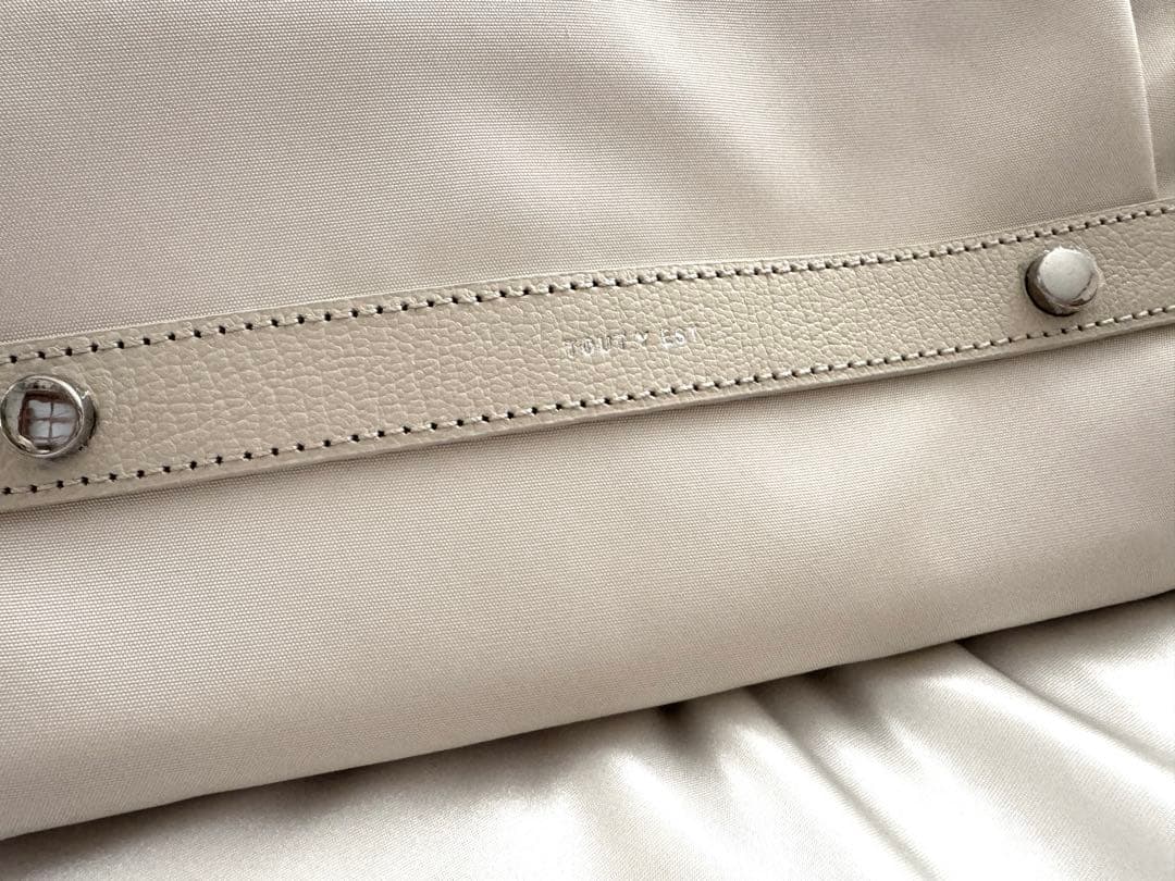 TOUT Y EST トゥティエ ◯ カノ トワル スモールバッグ 韓国