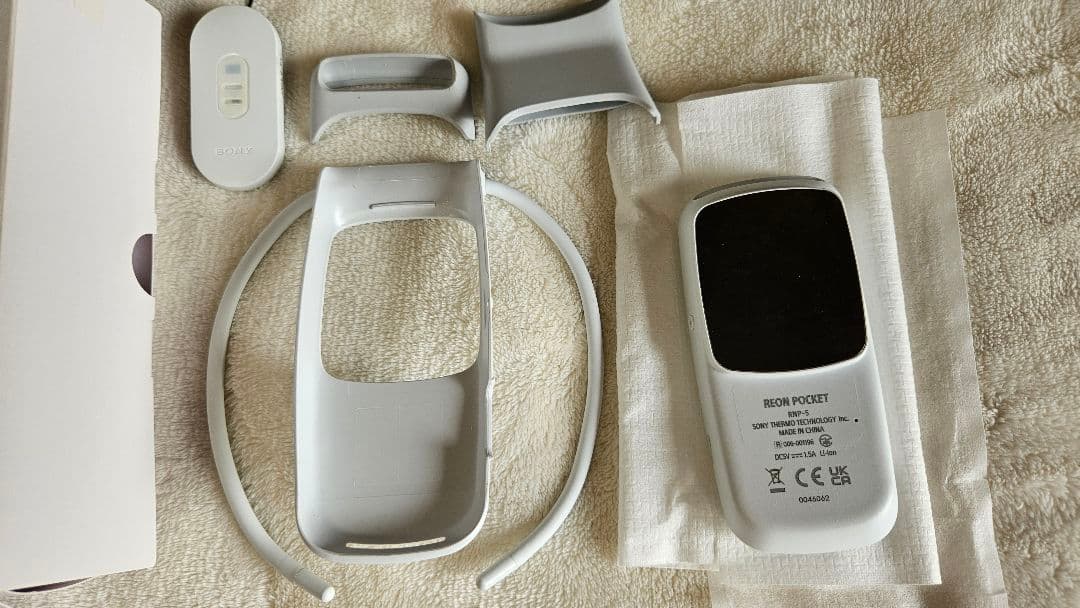 SONY REON POCKET 5 ウェアラブル温度調整