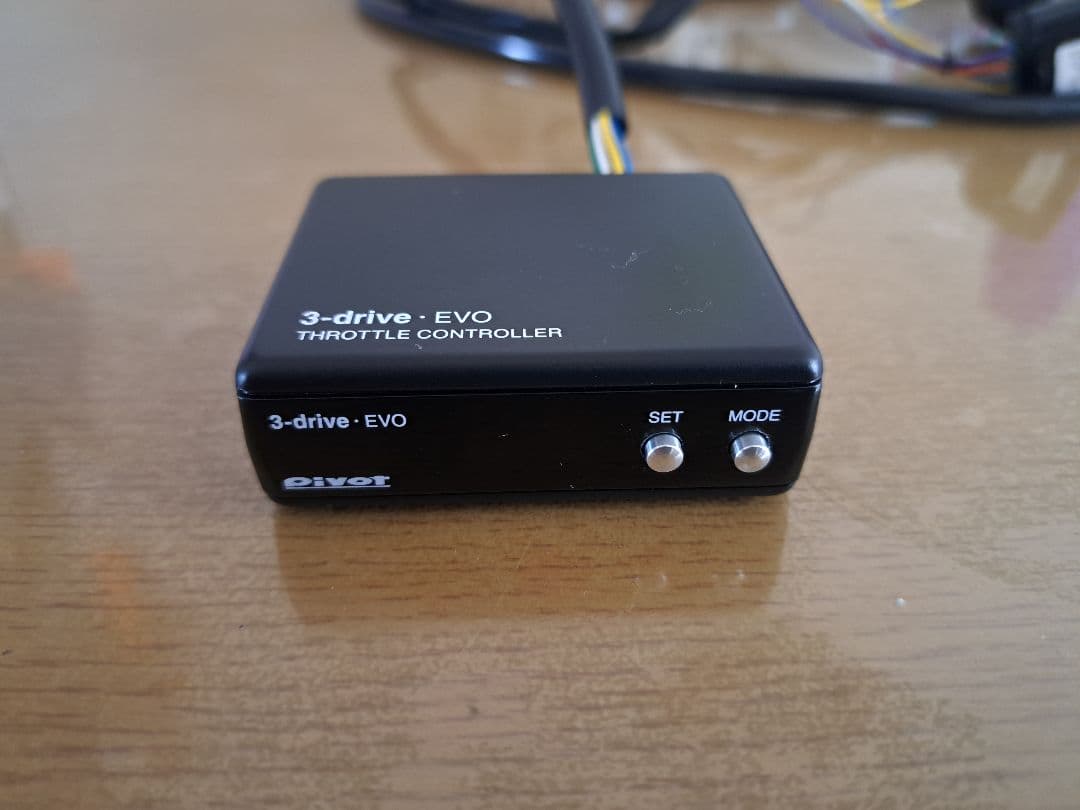 Pivot ピボット 3-drive EVO スロットルコントローラー