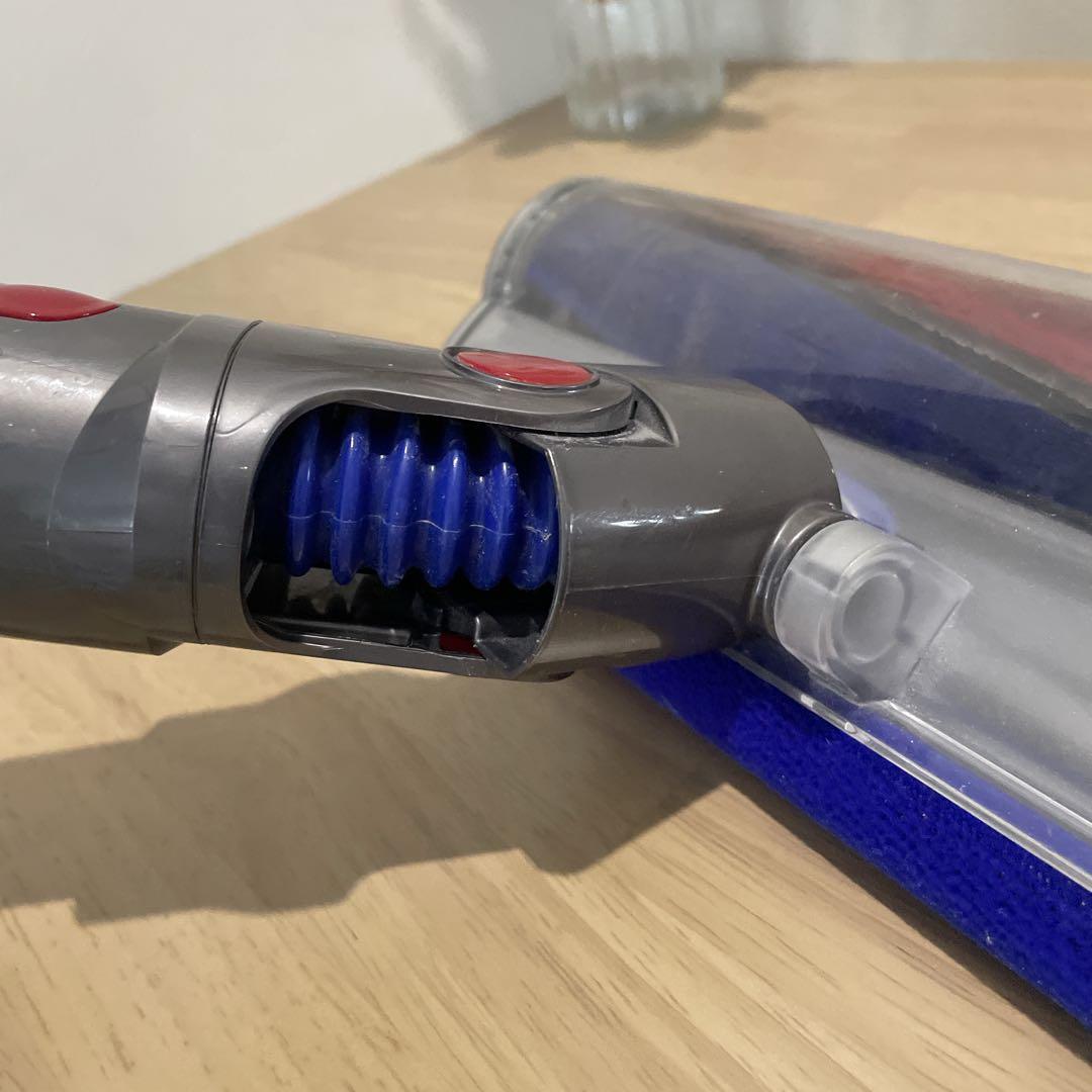 Dyson V11 Fluffy+ SV14 コードレスクリーナー　本体