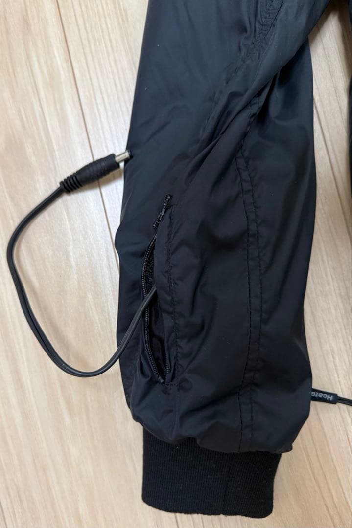 Heatech 電熱インナー・上下セット