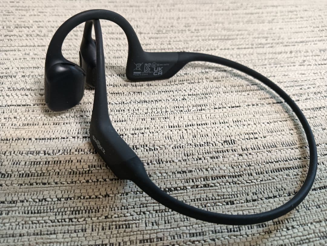 Shokz OpenRun Pro S810 充電ケーブル付き