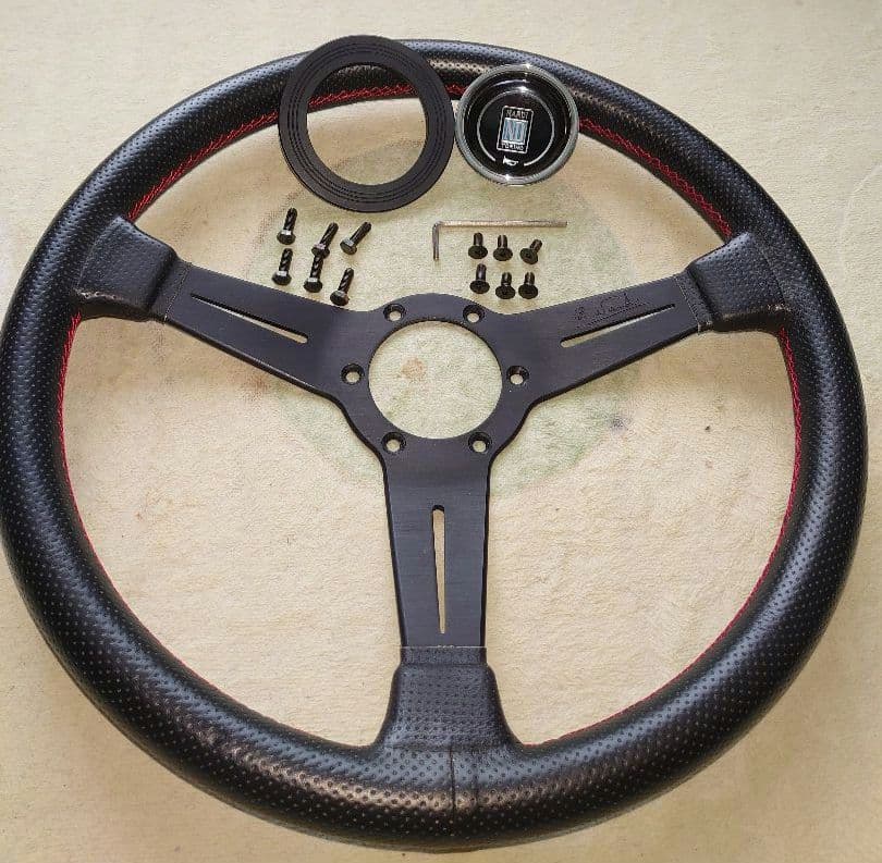 NARDIスポーツ36 Φブラック パンチングレザーレッドステッチ