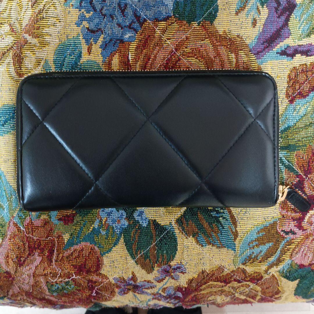 CHANEL 黒 マトラッセ　ジップウォレット　長財布