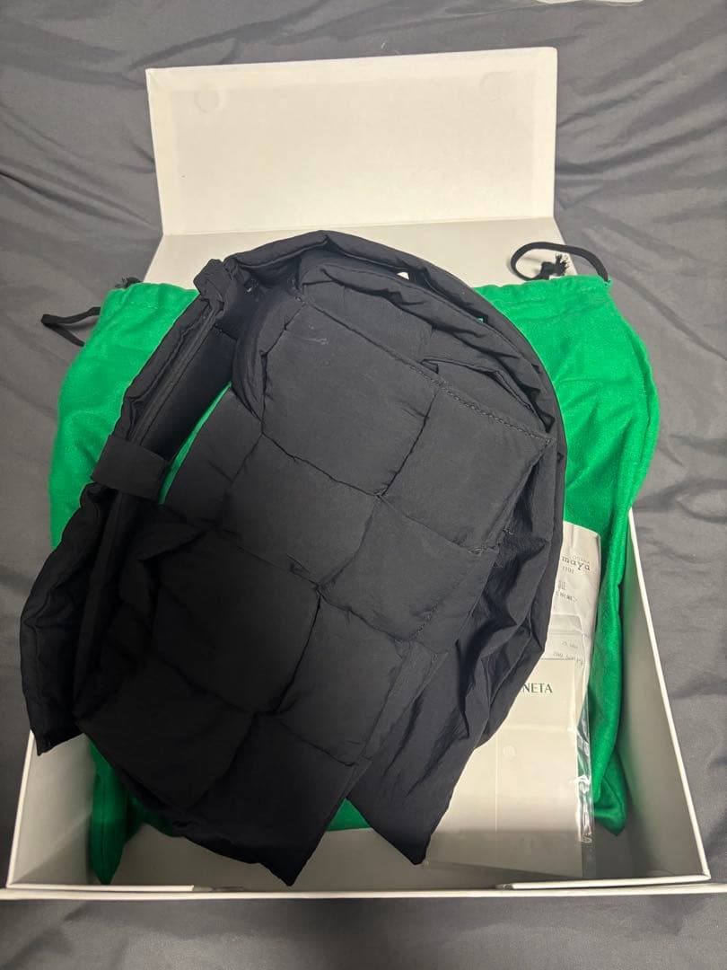 R*Y様 BOTTEGA VENETA カセットナイロンショルダーバッグ ブラッ