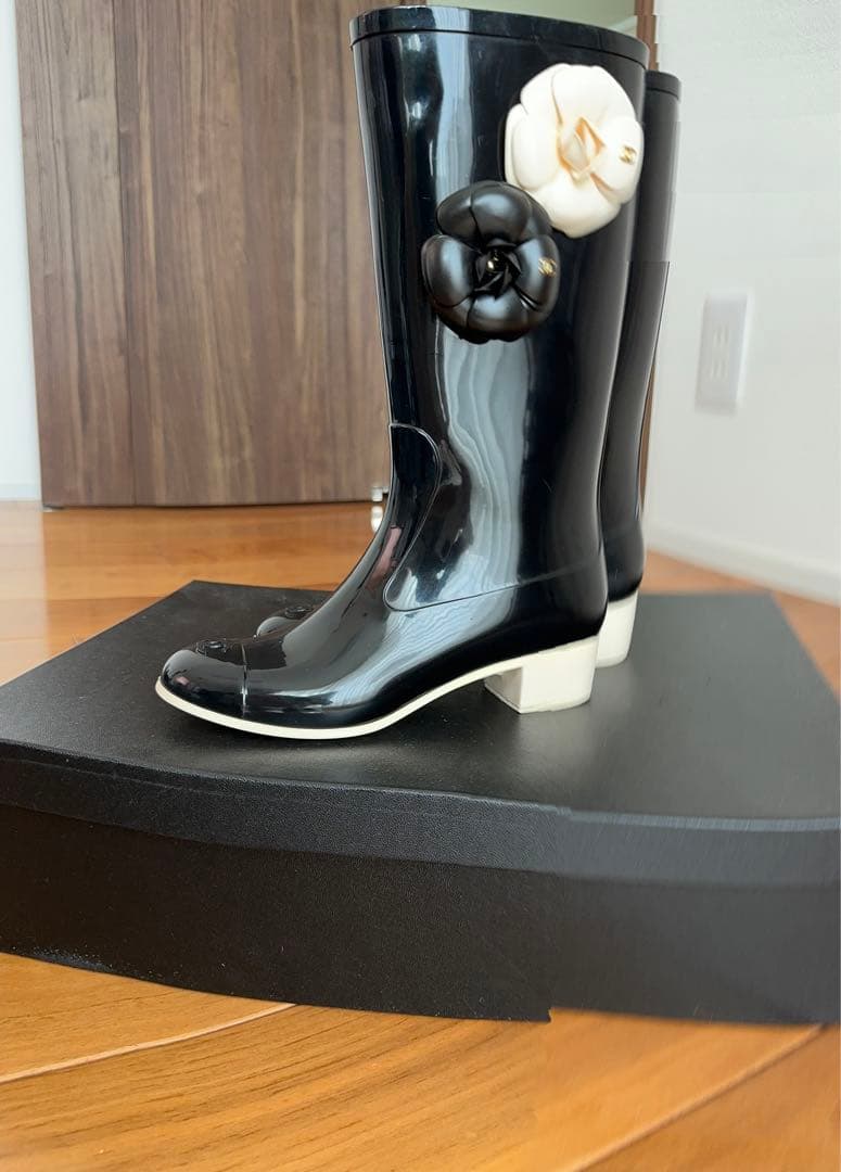 美品　シャネル　カメリア　レインブーツ　CHANEL