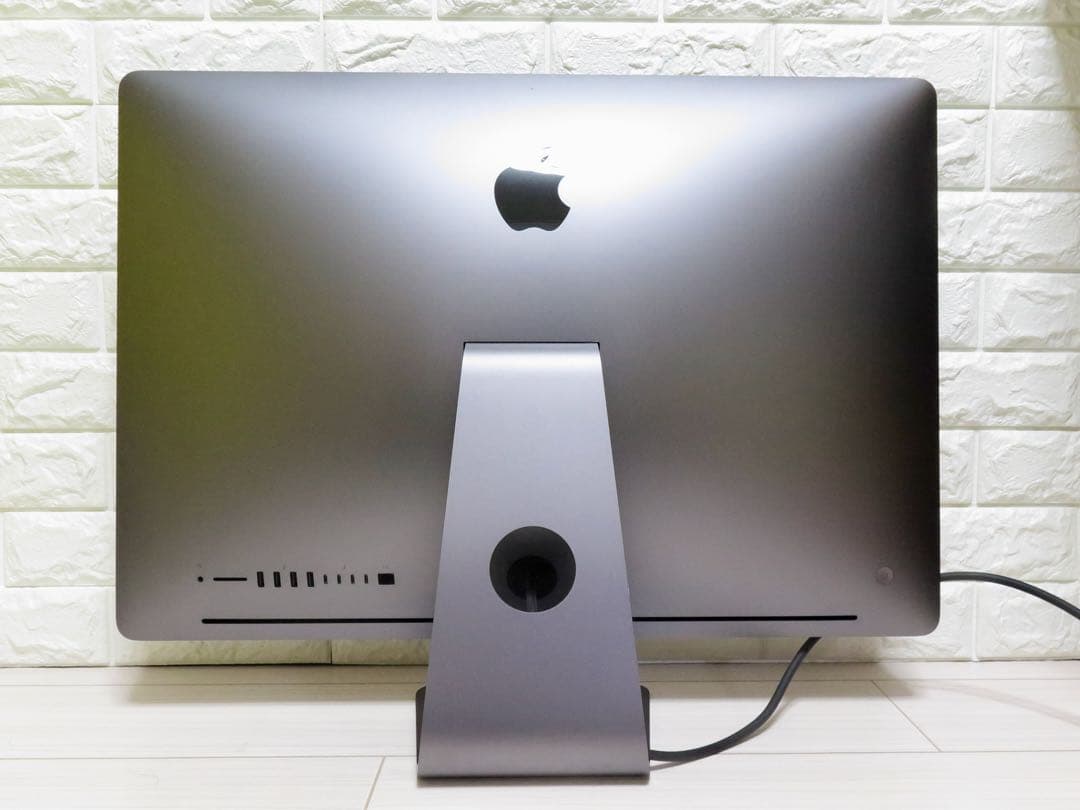 iMacPro Xeon メモリ64GB SSD1TB RadeonPro64X