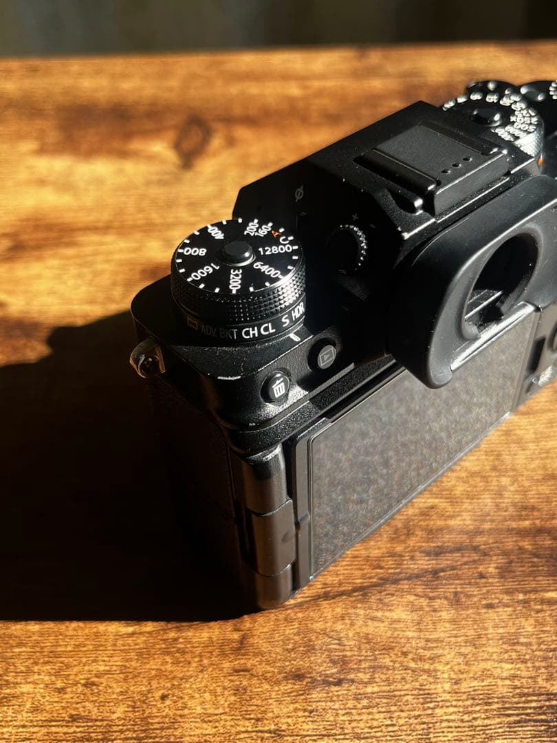 FUJIFILM X-T4 本体(ブラック)＋予備バッテリー付き　値段交渉可