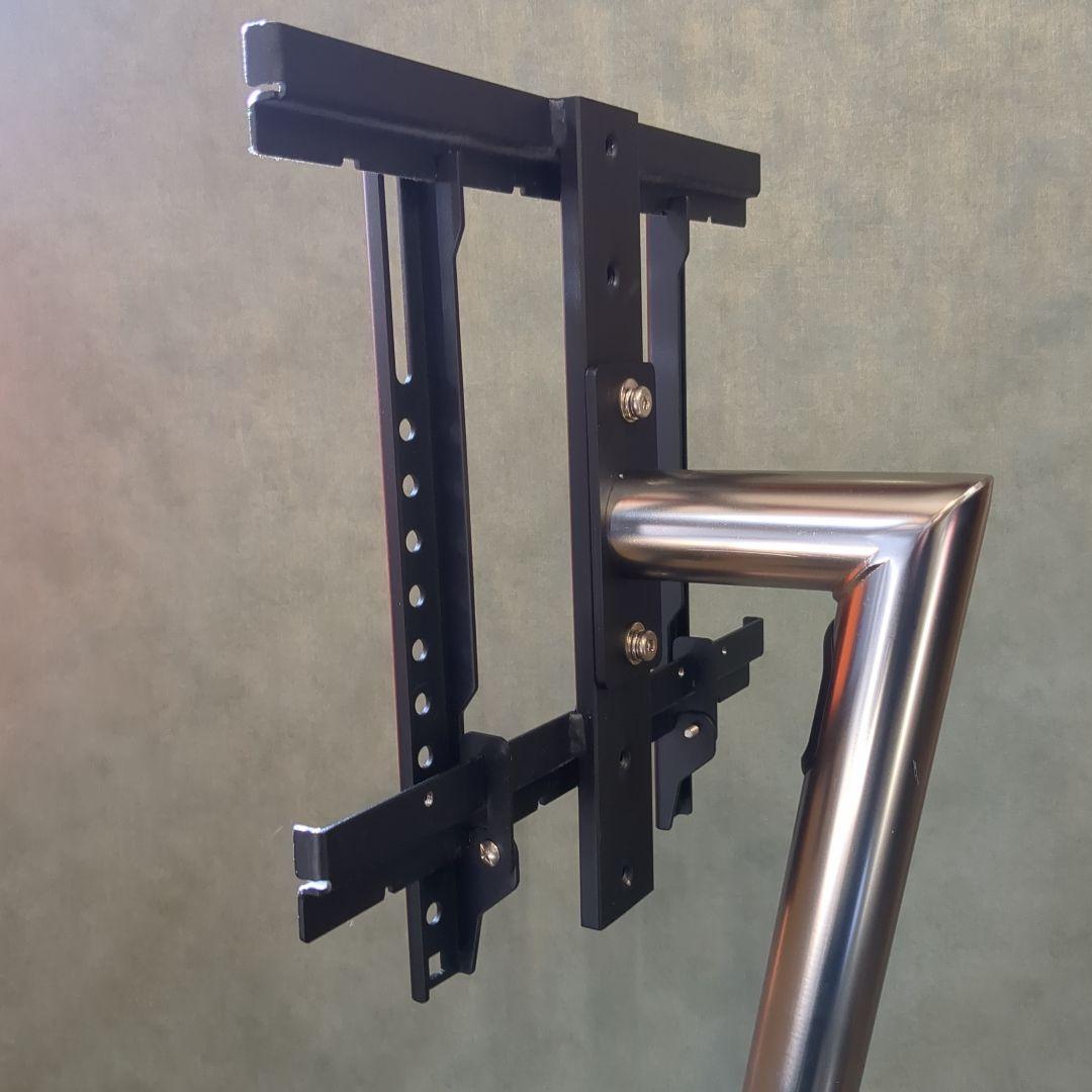 (s) 美品　EQUALS テレビスタンド　シルバー