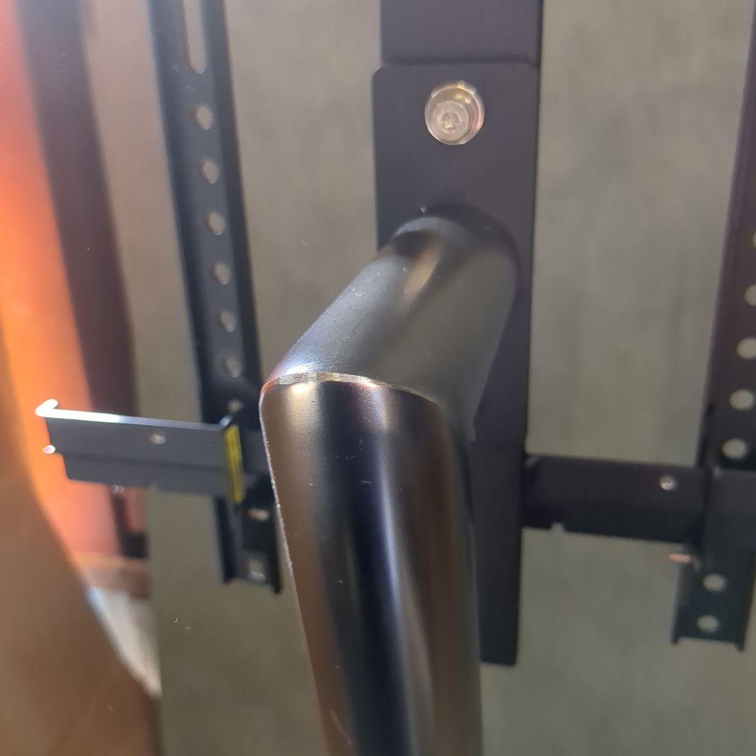 (s) 美品　EQUALS テレビスタンド　シルバー