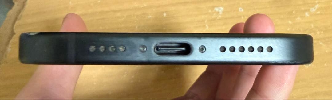 k*o様 iPhone15Plus やや傷あり