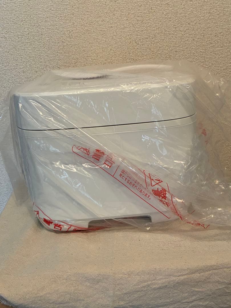 【新品・未使用⠀】ニトリ　マイコン炊飯ジャー 3合 (EP2S01WH)