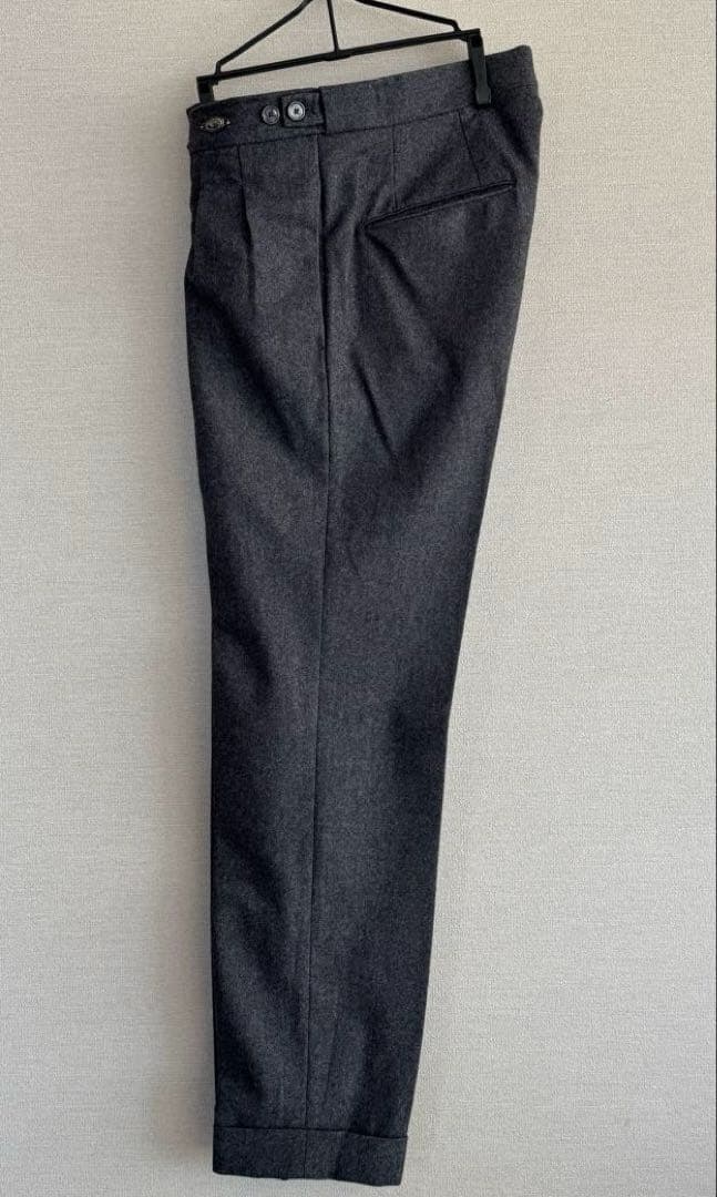 ［美品］TAGLIATORE(タリアトーレ) グレーウールスラックス