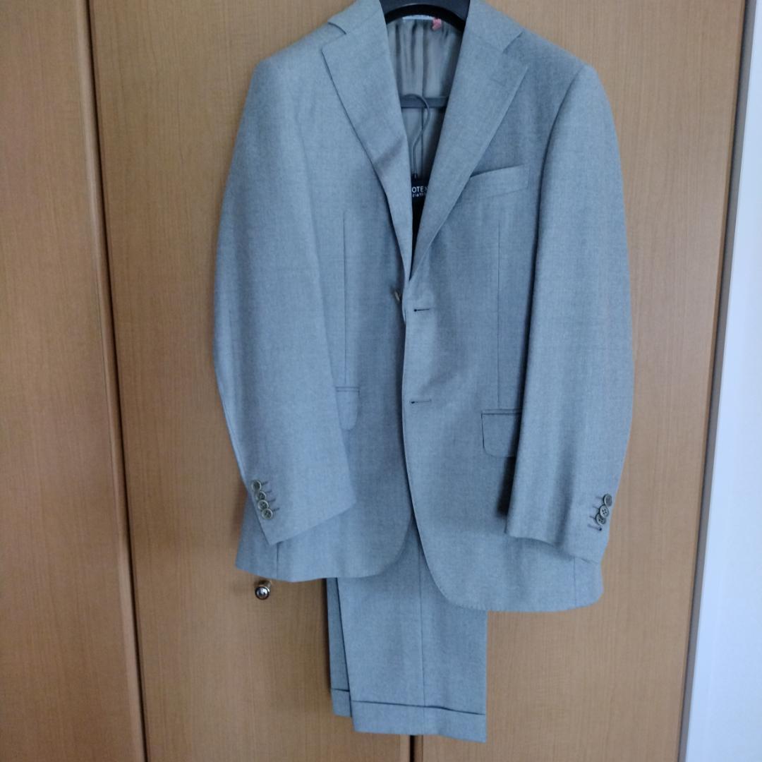 【なっちくん】美品　CANALI　スーツ