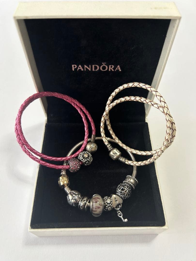 PANDORA チャームブレスレット