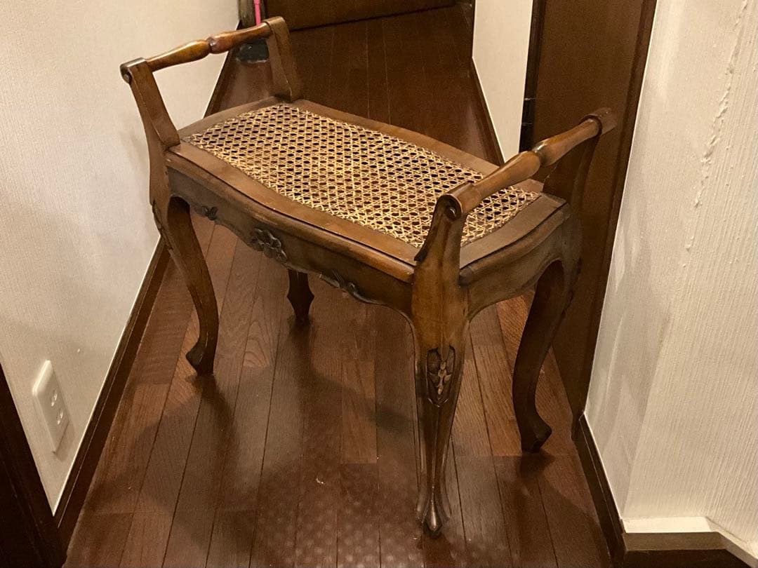 アンティーク ハンドル付き 猫足 籐網座面 スツール