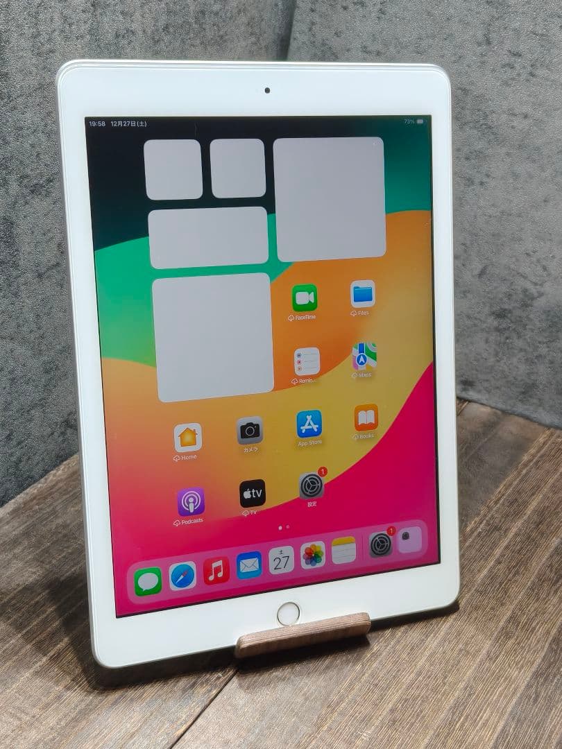 iPad6 第6世代 32GB タブレット v55