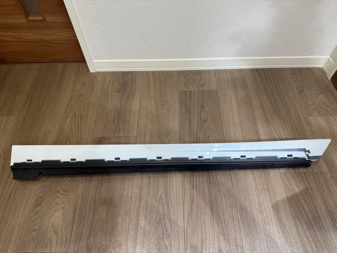 アルファード30系 純正 左リアドアプロテクター 76906-58060