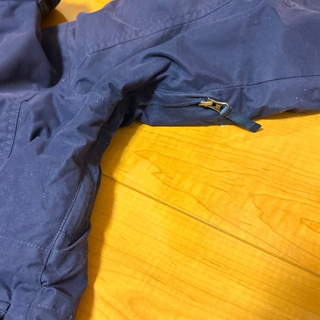 値下げ　バートン　キッズM ファー付きスノーボードウェア 上下セット　140cm