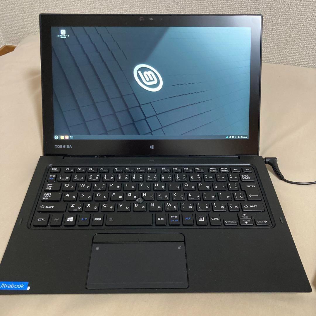 TOSHIBA dynabook R82/B Core m3 メモリ4GB