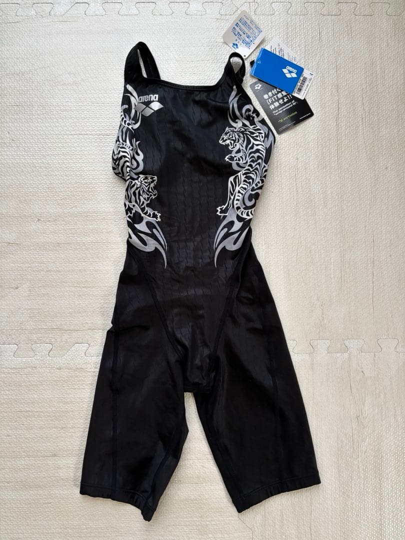 arenaブラック スポーツ用水着 Mサイズ