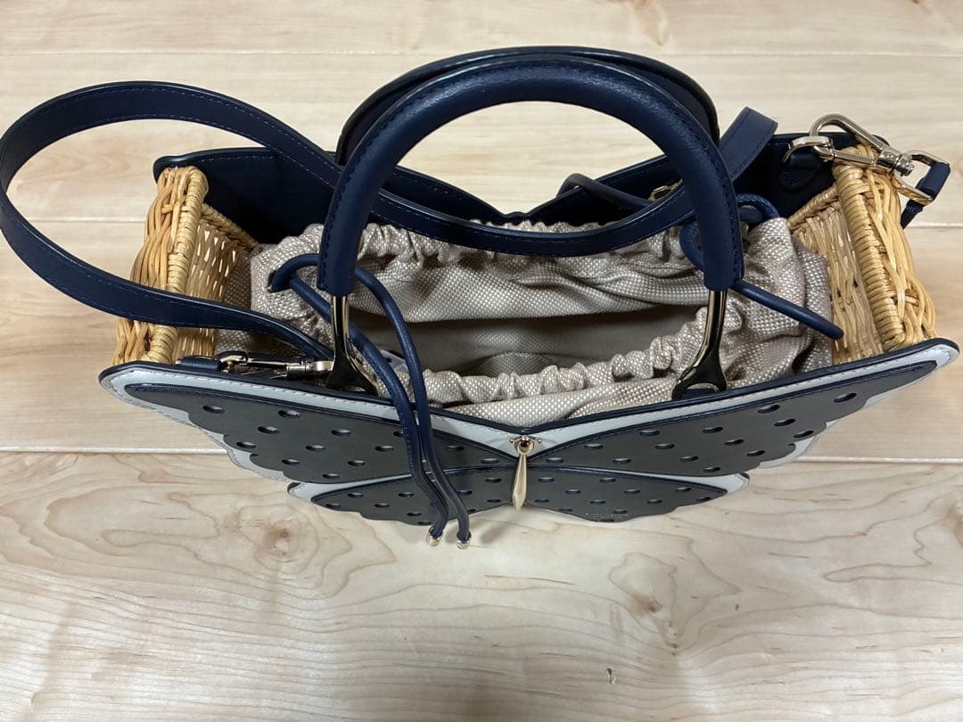 kate spade NEW YORK ケイトスペード　蝶々デザイン　かごバッグ
