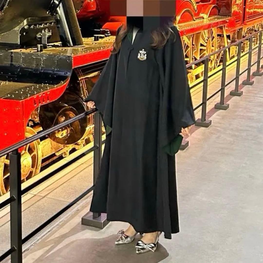 あ*ン様 【美品】【スタジオツアー公式】ハリー・ポッター ローブ XSサイズ　ス