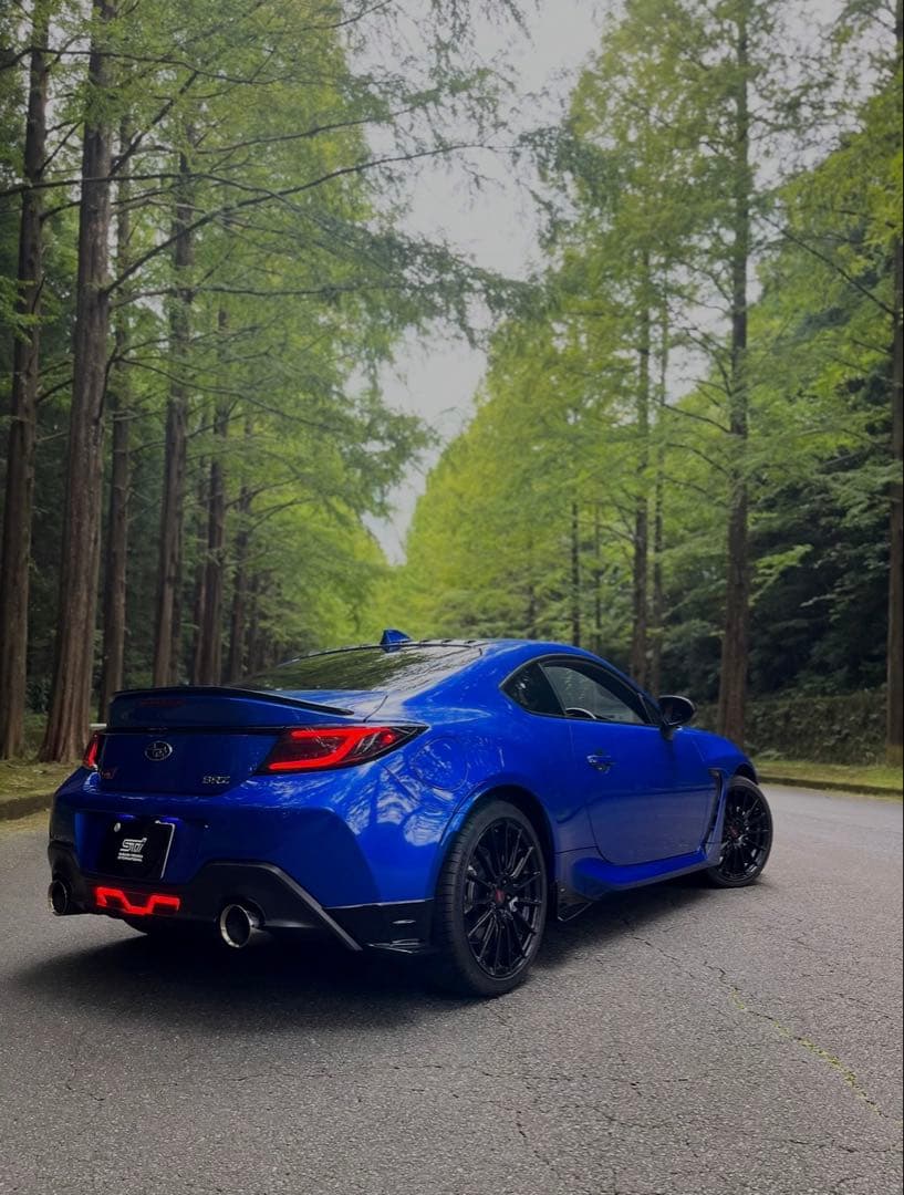 STI ホイール、タイヤセット　18インチ