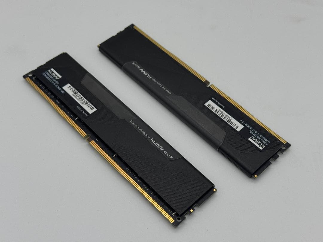 メモリー KELVV BOLTX DDR4 3200MHZ 16GB*2 (32GB)